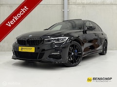 BMW 3-serie - 330i xDrive M Sport Schuifdak Laser Carplay Navi Harman Kardon