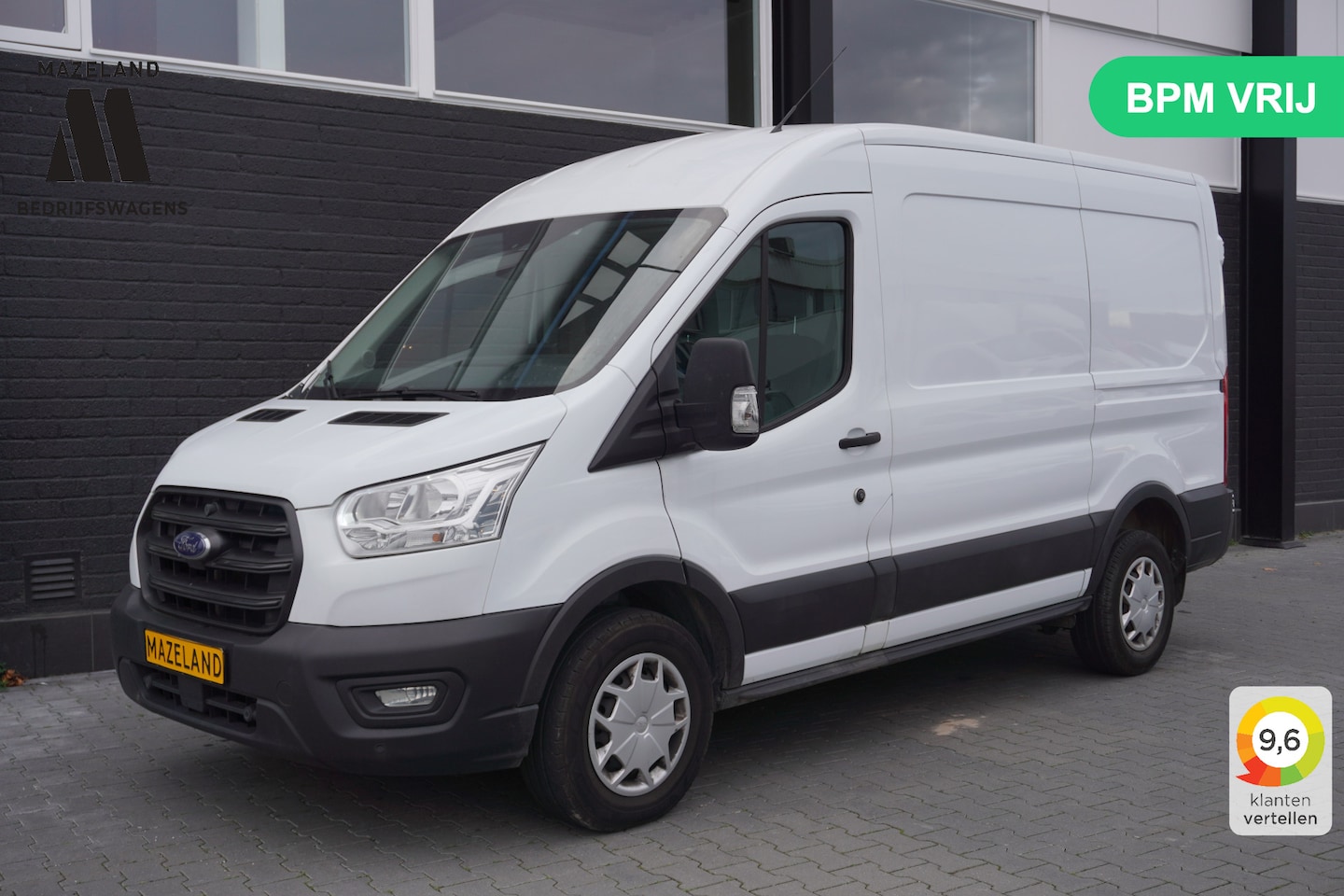 Ford Transit - 2.0 TDCI 130PK L2H2 EURO 6 - A/C Climate - Navi - Cruise - €19.900,- Excl. - AutoWereld.nl