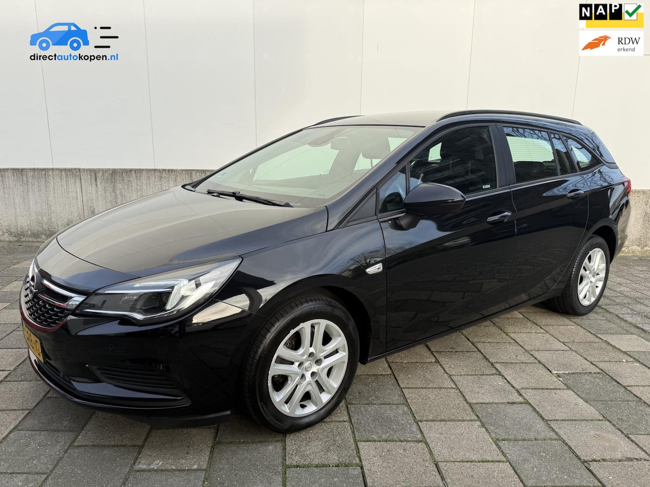 Opel Astra Sports Tourer - 1.0 Online Edition | Parkeersensoren voor & achter | Cruise control | Climate control - AutoWereld.nl