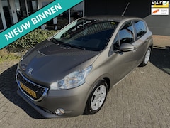 Peugeot 208 - 1.2 VTi Envy ECC/CRUISE/NAV/PDC/LEES TEKST