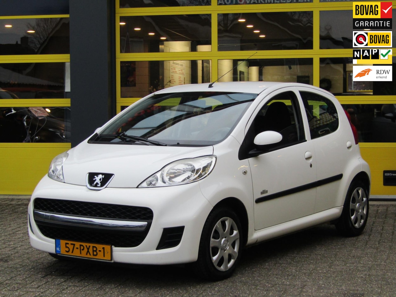 Peugeot 107 - 1.0-12V Millesim 200 1.0-12V Millesim 200 - AutoWereld.nl