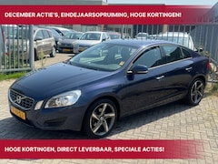 Volvo S60 - 1.6 T4 Kinetic 180PK AUTOMAAT Navi l Cruise l LED l Airco ECC 1e eigenaar l NL AUTO DEALER