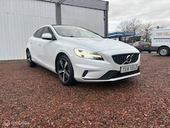 Volvo V40 - 2.0 T4 R-Design