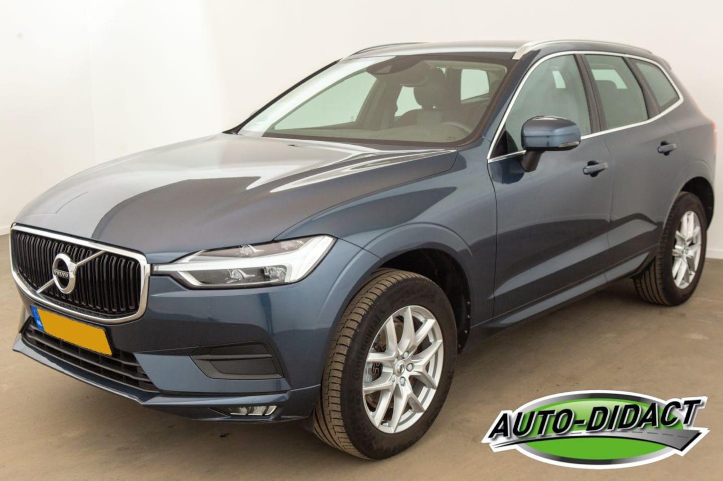 Volvo XC60 - Xc-60 2.0 B5 Automaat Navi Business Pro - AutoWereld.nl