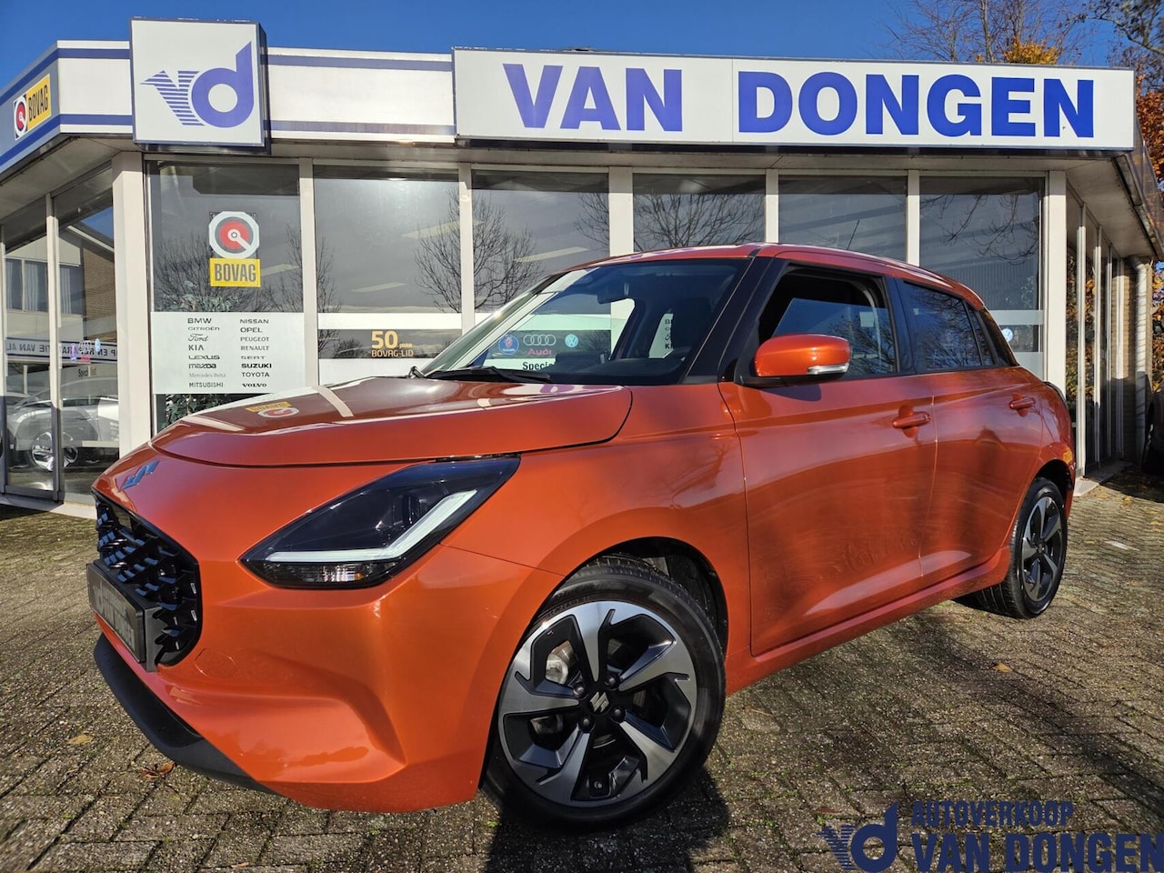 Suzuki Swift - 1.2 Style Smart Hybrid |Automaat / Nieuw model |Carplay / Clima / Keyless - AutoWereld.nl