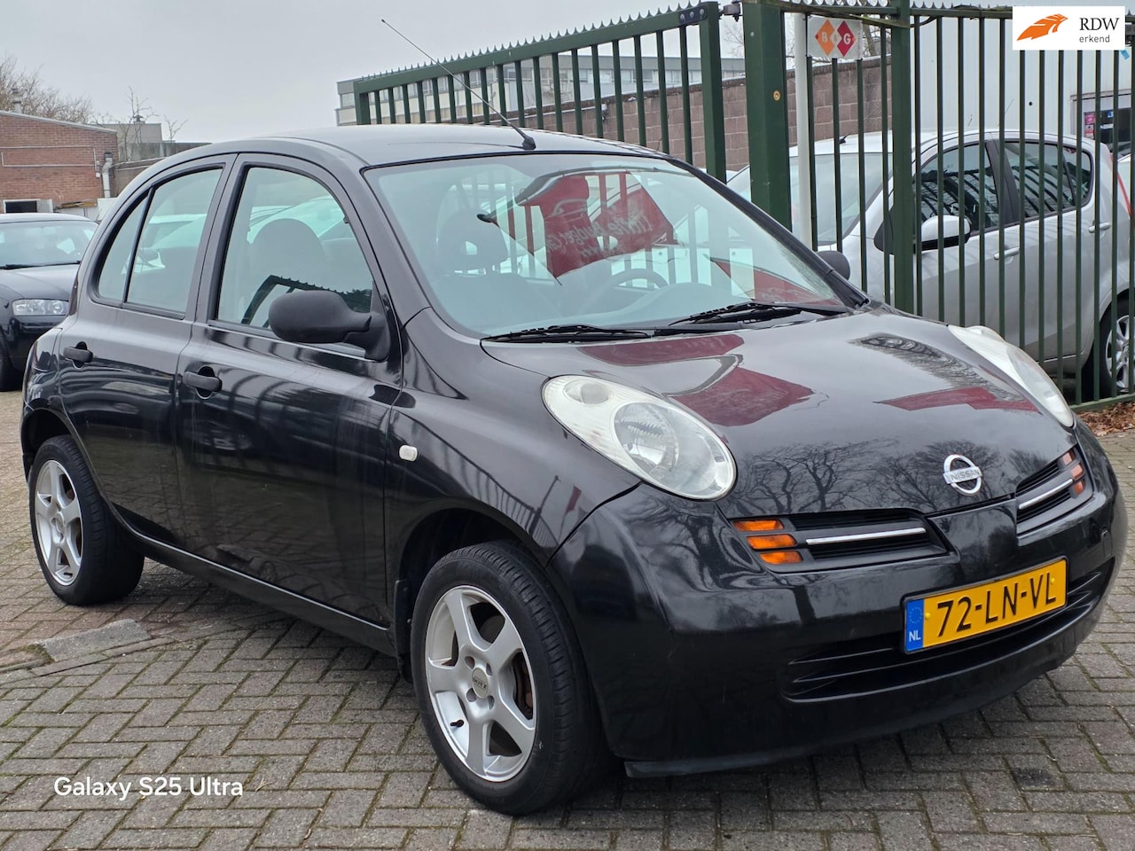 Nissan Micra - 1.2 Visia Automaat airco elektrische ramen cv op afs - AutoWereld.nl