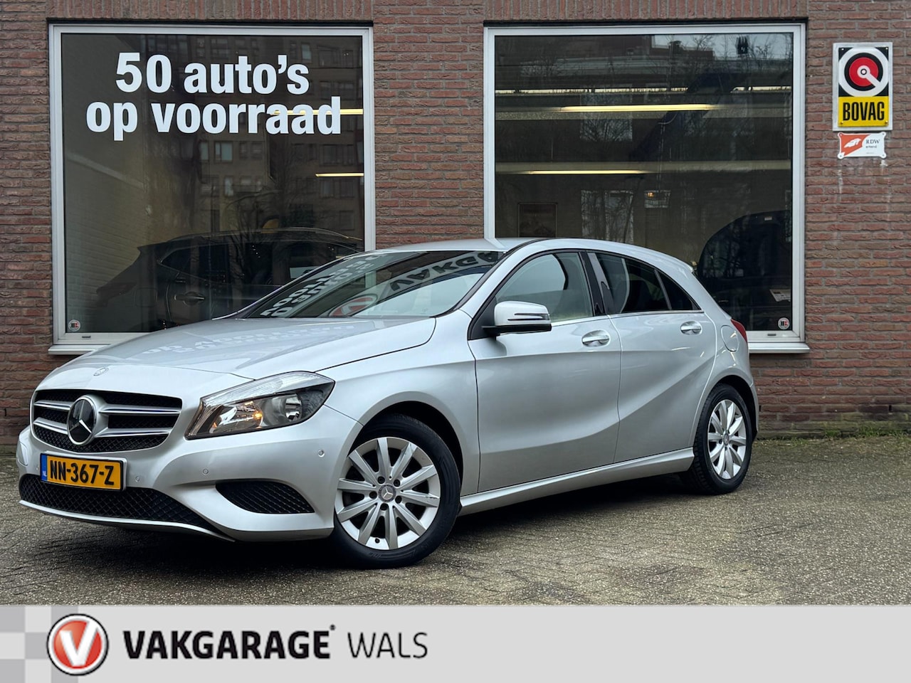 Mercedes-Benz A-klasse - 180 Ambition | Navi | Cruise | Velgen | Stoelverwarming - AutoWereld.nl
