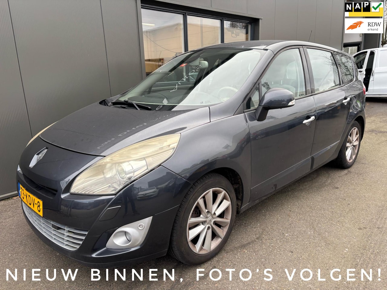 Renault Grand Scénic - 2.0 automaat Privilege 7p. / Leder / 1e Eigenaar / Trekhaak! - AutoWereld.nl