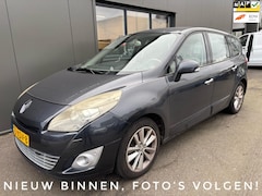Renault Grand Scénic - 2.0 automaat Privilege 7p. / Leder / 1e Eigenaar / Trekhaak
