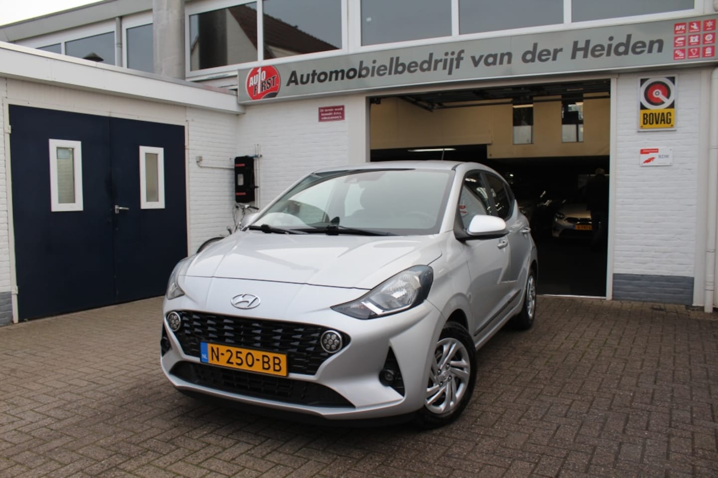 Hyundai i10 - 1.0 Comfort Carplay - AutoWereld.nl