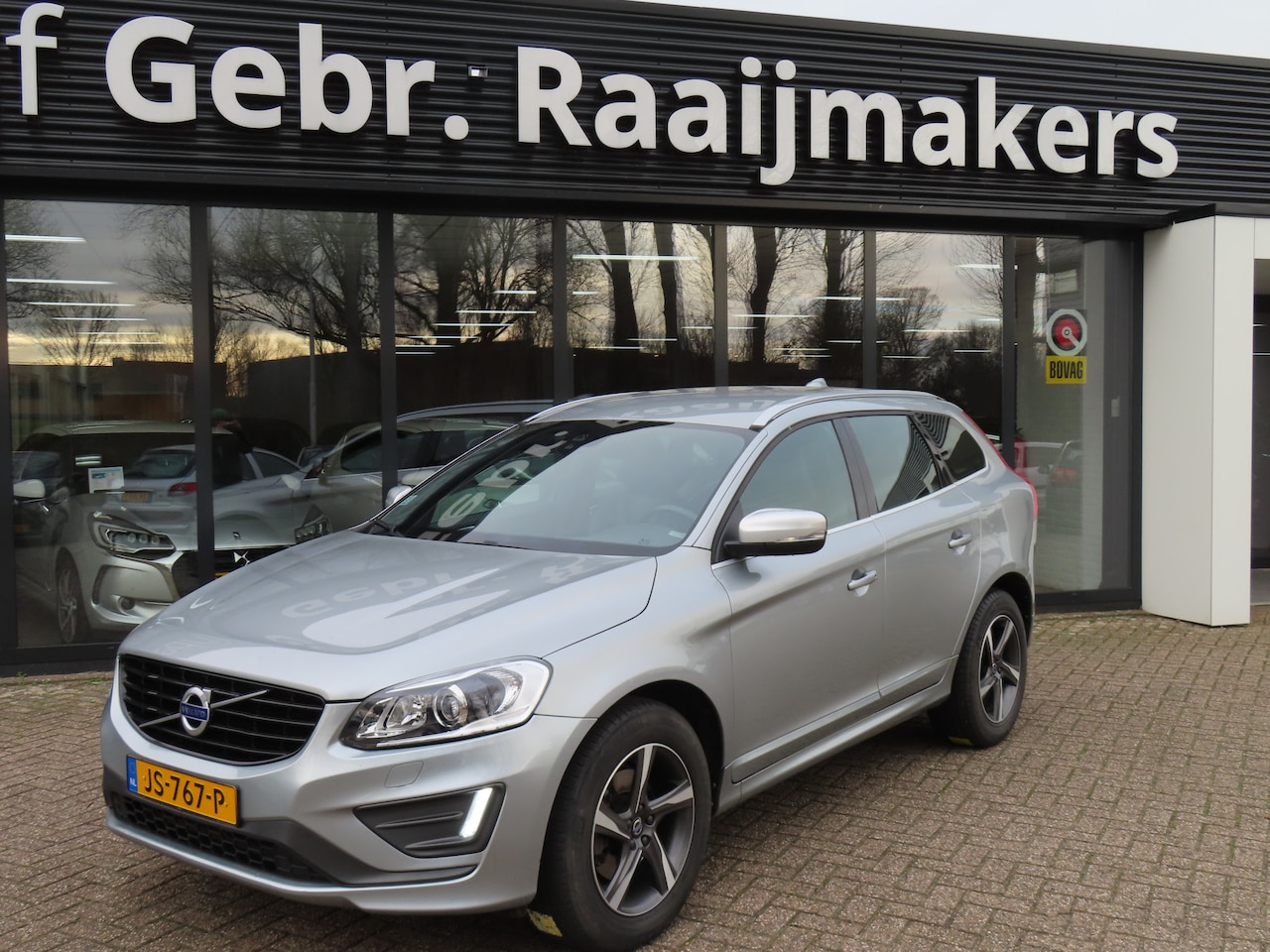 Volvo XC60 - 2.4 D5 221pk R-Design*Leder*Navi*EXPORT/EX.BPM* - AutoWereld.nl