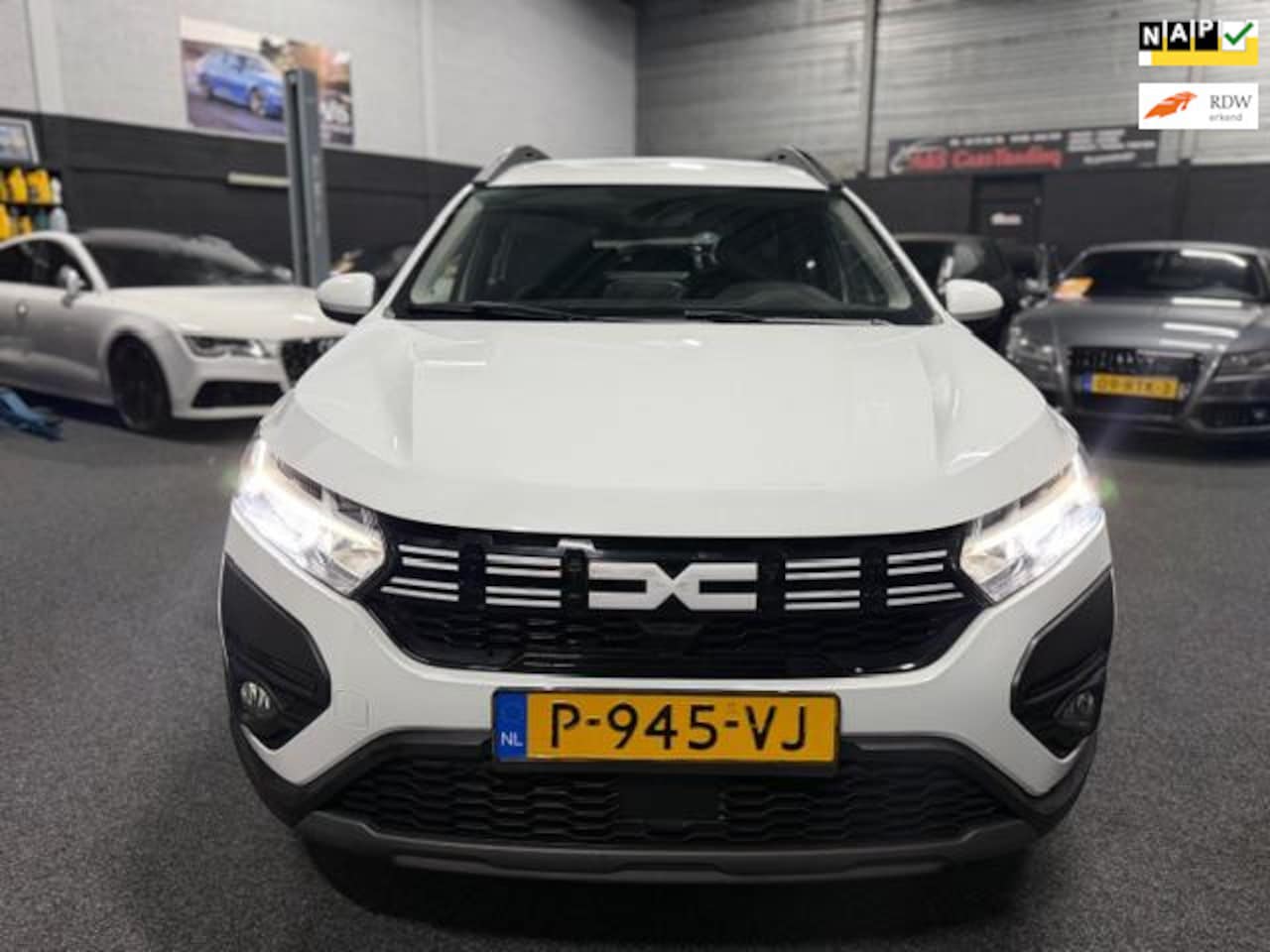 Dacia Jogger - 1.0 TCe Bi-Fuel Essential 7p. 1.0 TCe Bi-Fuel Essential 7p. - AutoWereld.nl
