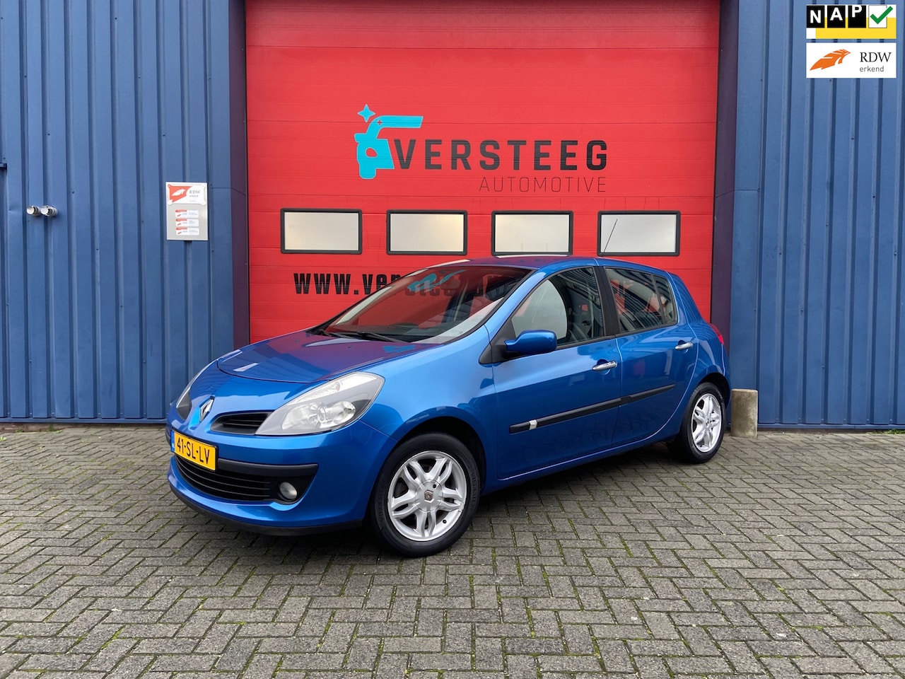 Renault Clio - 1.4-16V Dynamique Luxe 1.4-16V Dynamique Luxe - AutoWereld.nl