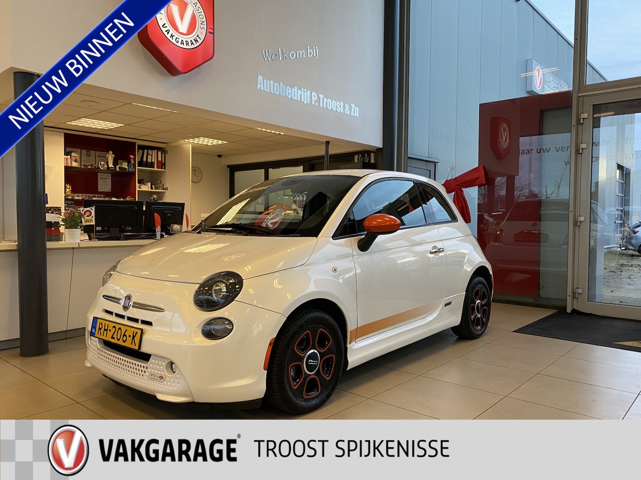 Fiat 500e - 24kwh Vol Elektrisch Automaat,Navigatie,Climate&Cruiscontrol,Bluetooth,Vol Leder,Stoelverw - AutoWereld.nl
