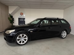 BMW 5-serie Touring - 523i Executive Airco, LMV. Navigatie, Trekhaak, Leder, Panodak