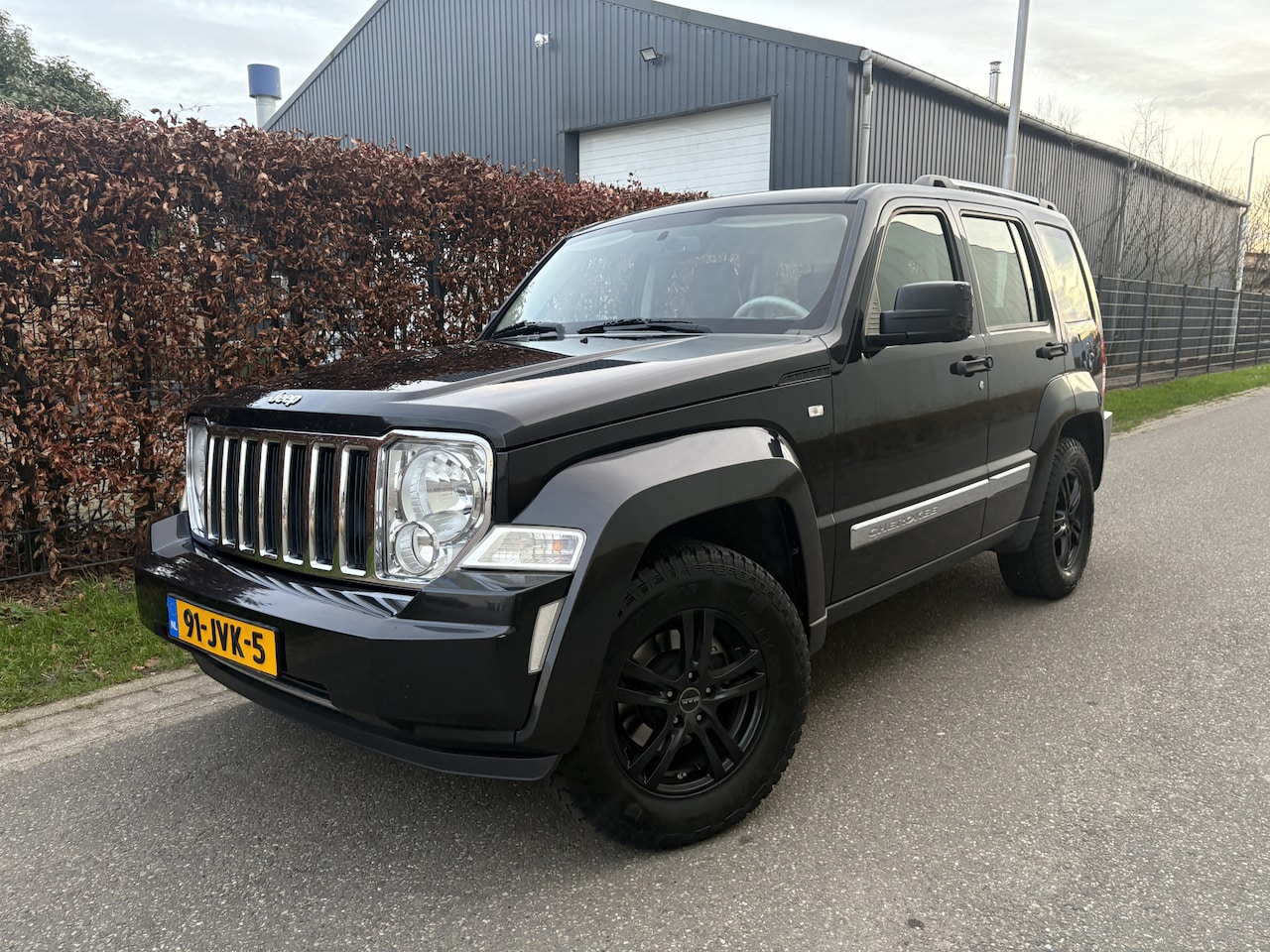 Jeep Cherokee - 3.7 V6 Limited / AUTOMAAT / NAVI / SCHUIFDAK / 4WD / LEER - AutoWereld.nl