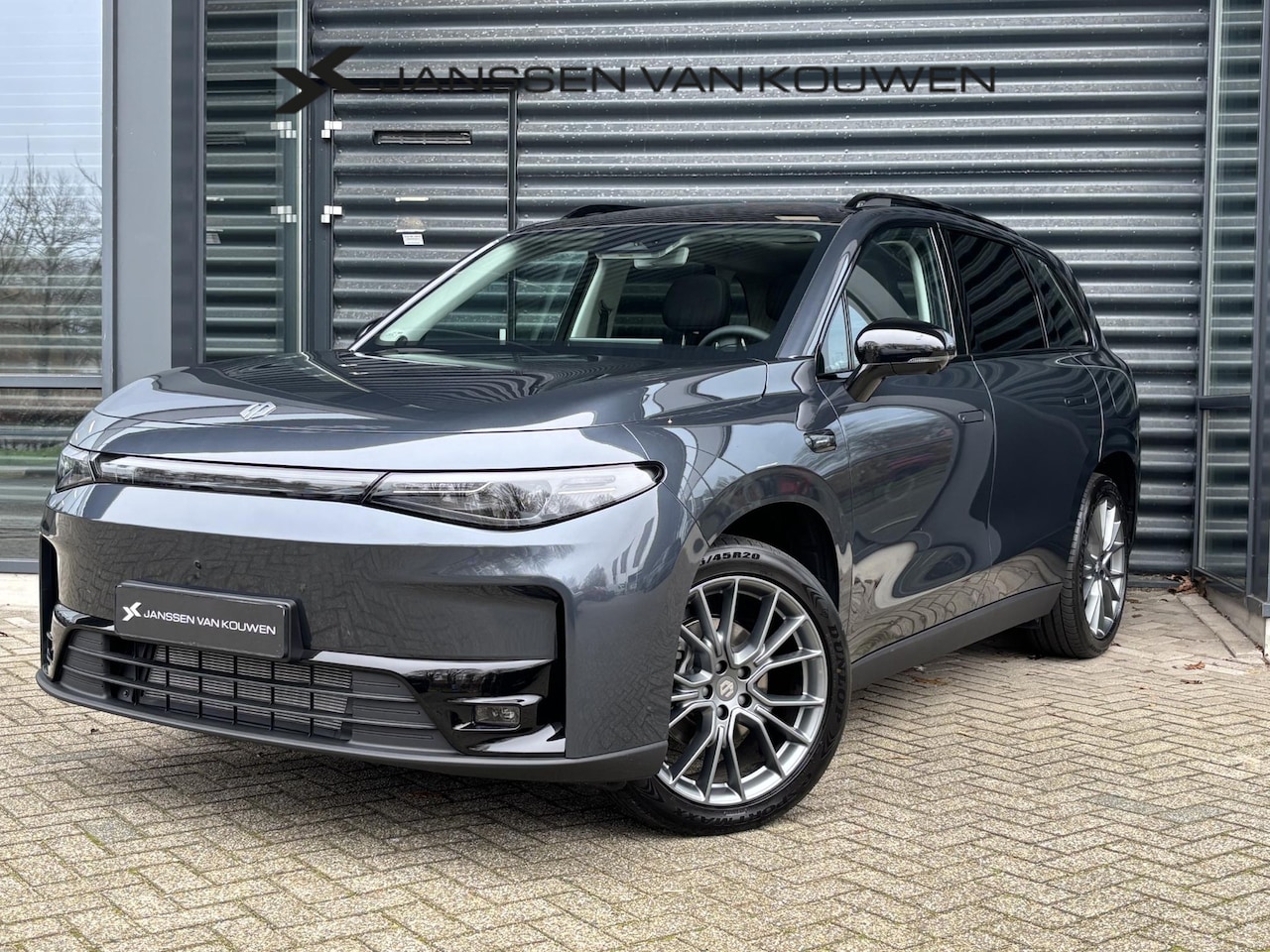 Leapmotor C10 - REEV 28.4kWh Design - AutoWereld.nl