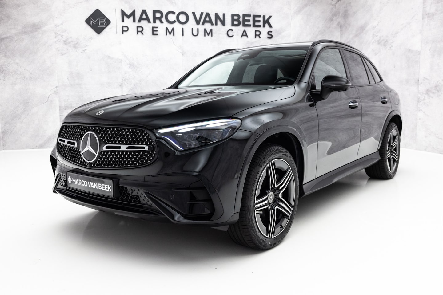 Mercedes-Benz GLC-klasse - 400e 4MATIC AMG Line | Pano | Burmester | E-Trekhaak | 360 - AutoWereld.nl