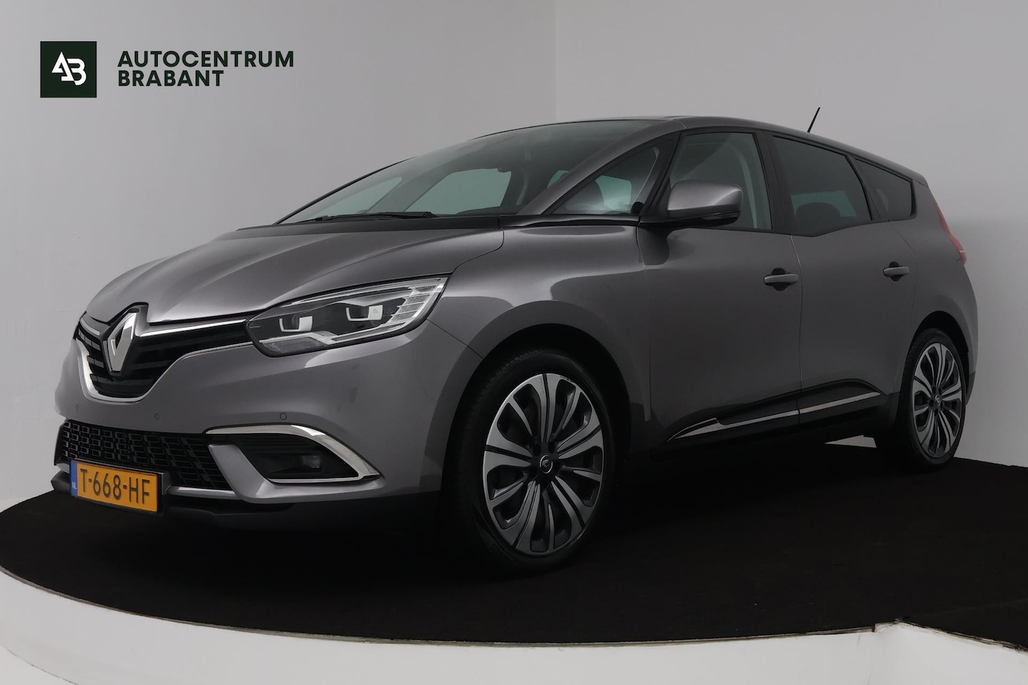 Renault Grand Scénic - 1.3 TCe Equilibre 7p. Automaat (NAVIGATIE, TREKHAAK, NAVIGATIE, PARKEERSENSOREN) - AutoWereld.nl