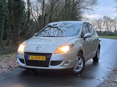 Renault Scénic - 2.0 Dynamique | Cruise + Navi + Automaat Nu € 3.750,