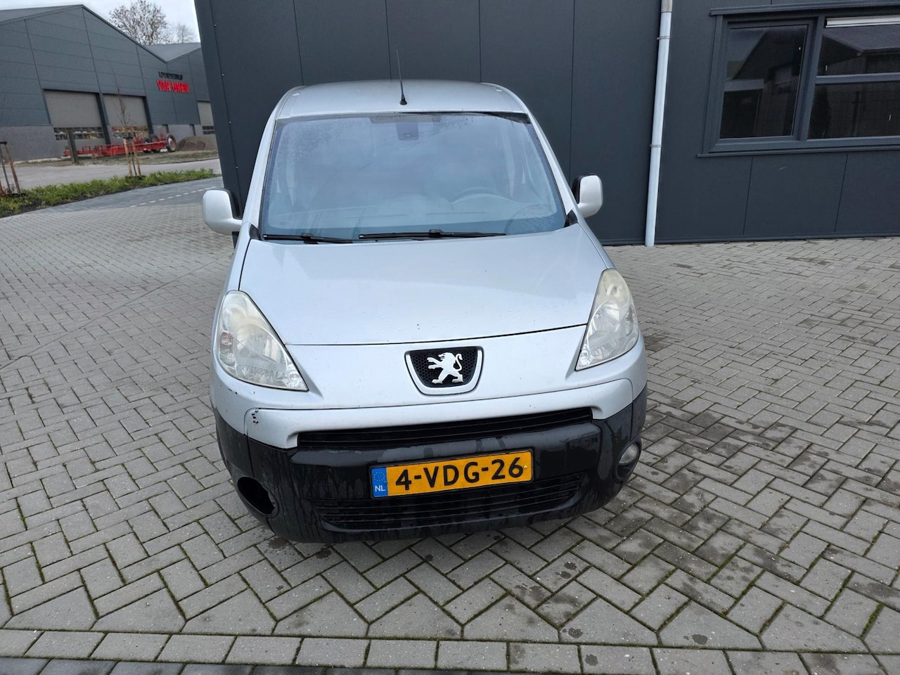 Peugeot Partner - 122 1.6 HDI L2 XT 122 1.6 HDI L2 XT - AutoWereld.nl