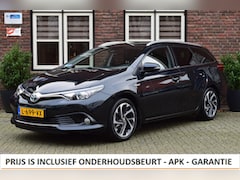 Toyota Auris Touring Sports - 1.8 Hybrid Executive Trekhaak | Camera