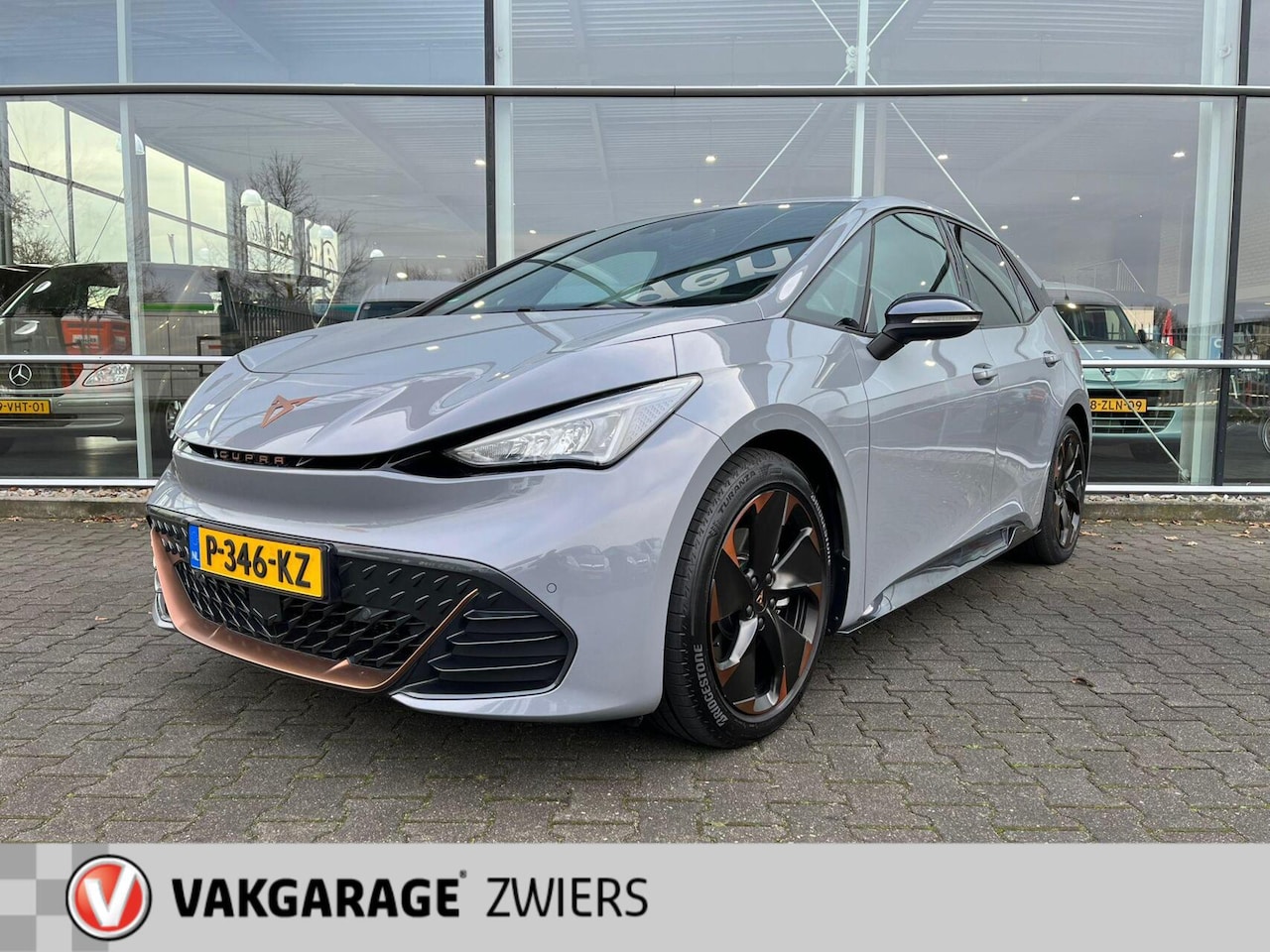 CUPRA Born - Adrenaline One 62 kWh nette staat! SOH 92% - AutoWereld.nl