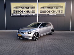 Volkswagen Golf - 1.2 TSI Trendline