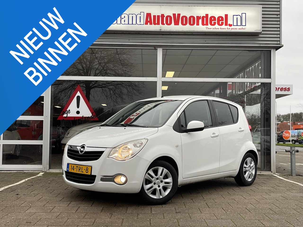 Opel Agila - 1.0 Edition / 73.700 KM! / Airco / NL auto! / 2012 - AutoWereld.nl
