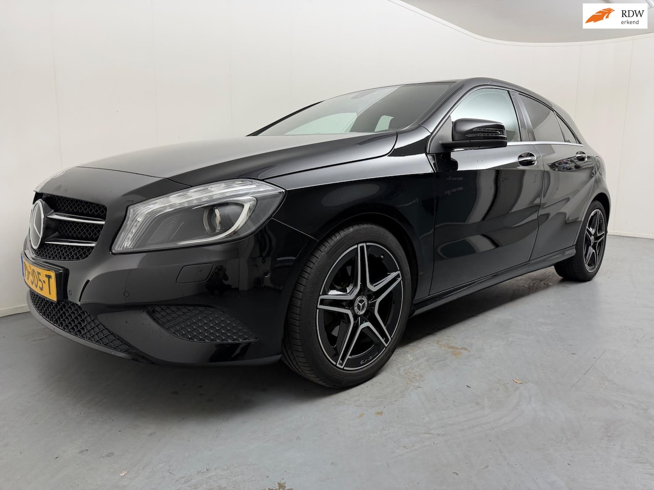 Mercedes-Benz A-klasse - 180 Ambition # Clima # Xenon # Navi # PDC # 18" Lmv - AutoWereld.nl