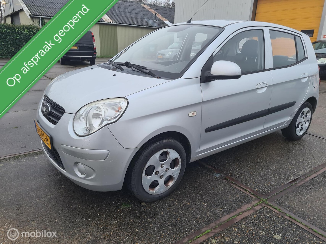 Kia Picanto - 1.0 X 132975 km nap apk 12-2026 €1399...€1399 - AutoWereld.nl