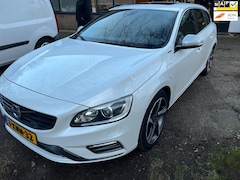Volvo V60 - 2.4 D6 AWD Plug-In Hybrid R-Design|Export|