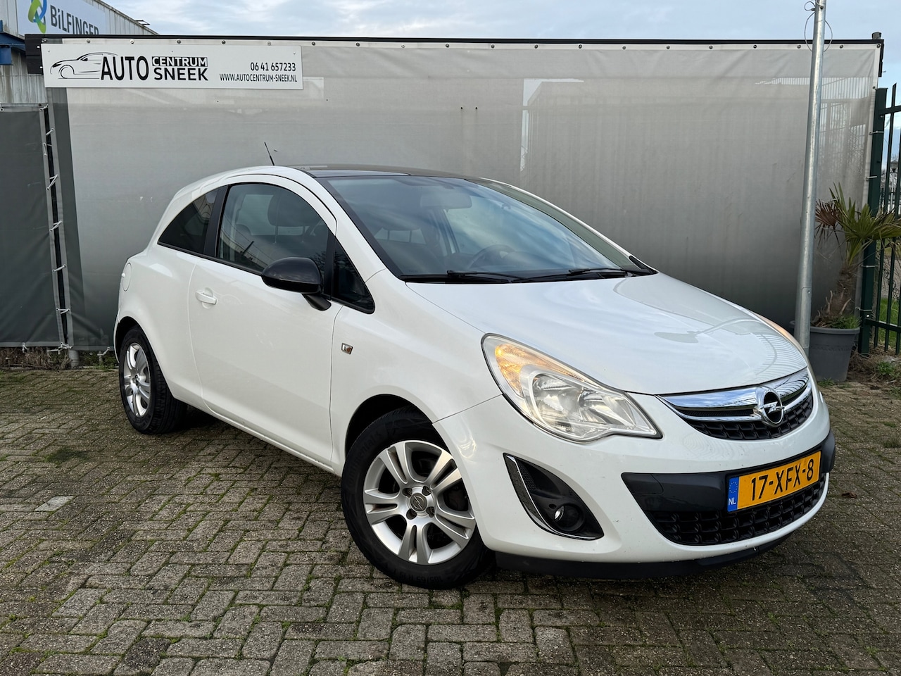 Opel Corsa - 1.4-16V Cosmo - NWE APK - Airco - Cruise - AutoWereld.nl