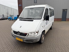 Mercedes-Benz Sprinter - 208 CDI 300 9 Persoons Wit 2004