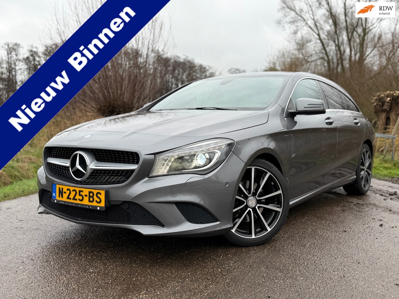 Mercedes-Benz CLA-klasse Shooting Brake - 180 Ambition Automaat / Leder-Stof / Navi / Clima / 18" Velgen / PDC / Cruise / LED - AutoWereld.nl