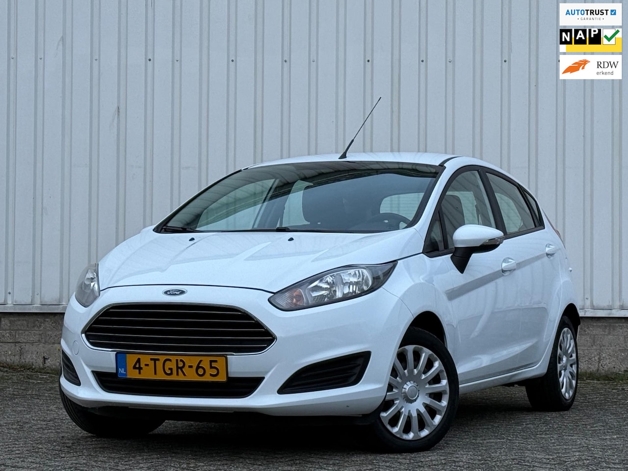 Ford Fiesta - 1.0 Style 1e Eigenaar,Airco,ElektrischeRamen,AUX,N.A.P! - AutoWereld.nl