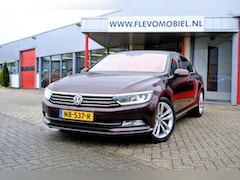 Volkswagen Passat - 1.6 TDI Connected Series Plus Aut. Navi|Leder-Alcant|Cam|LMV|Virt. Display