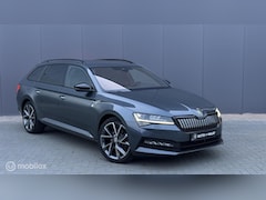 Skoda Superb Combi - 1.4 TSI Sportline Pano Trekhaak Trvlassist
