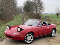 Mazda MX-5 - NA 1.6i PROJECT AUTO