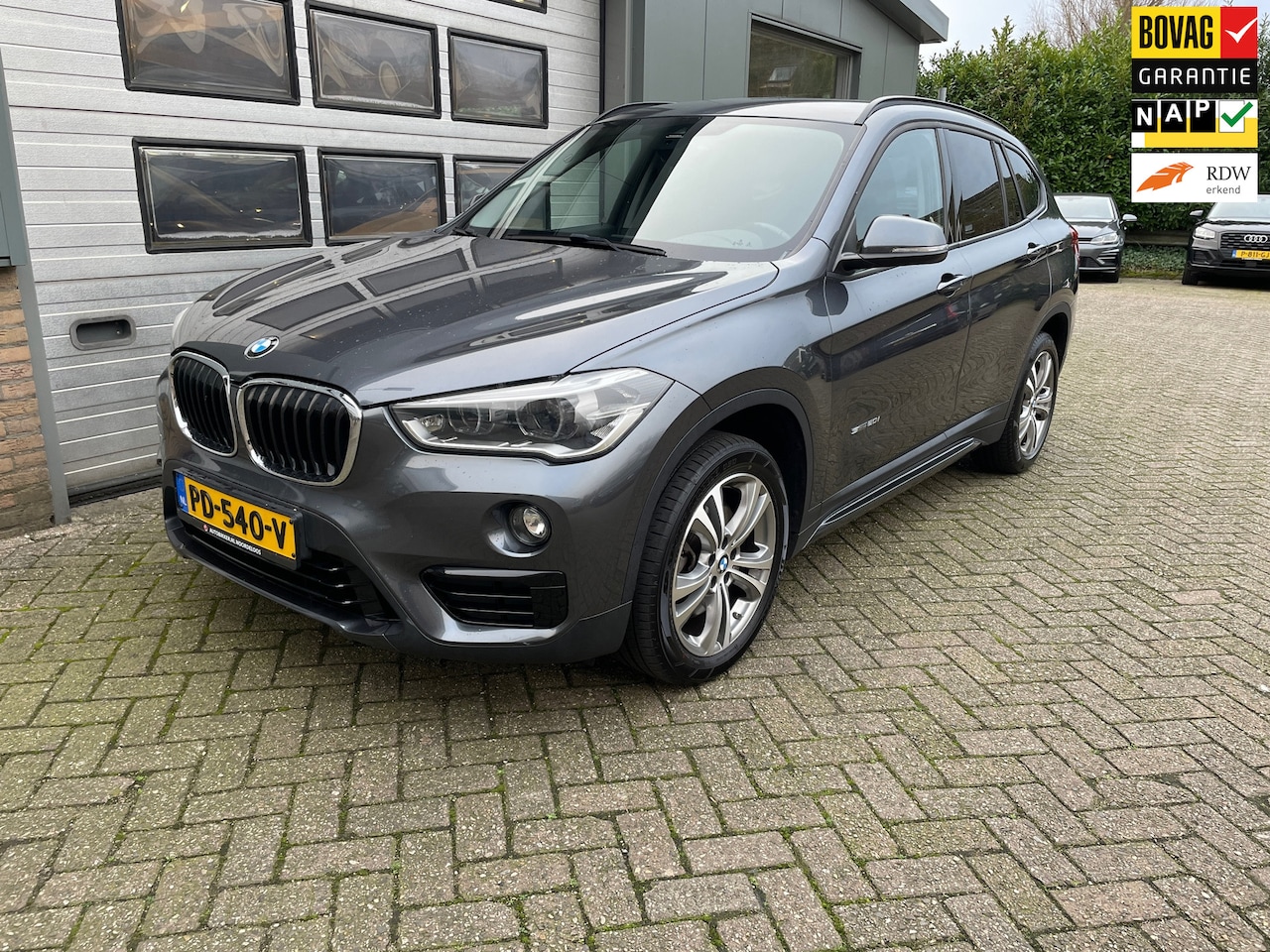 BMW X1 - SDrive20i Executive Automaat - AutoWereld.nl