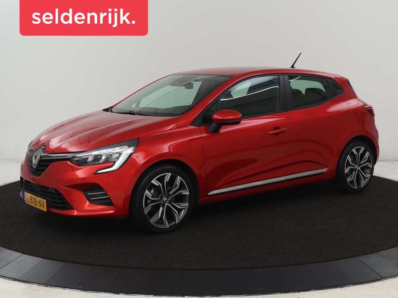 Renault Clio - 1.6 E-Tech Hybrid 140 Business Zen | Camera | Carplay | Navigatie | Full LED | Cruise cont - AutoWereld.nl