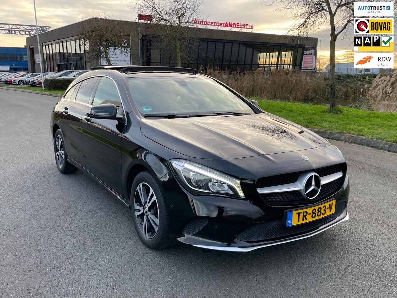 Mercedes-Benz CLA-klasse Shooting Brake - 180 Prestige 180 Prestige, Aut, Trekhaak, Schuifdak, Cam, Stlvw, 1e eig afk, Geen import, Nap, Goed oh! - AutoWereld.nl