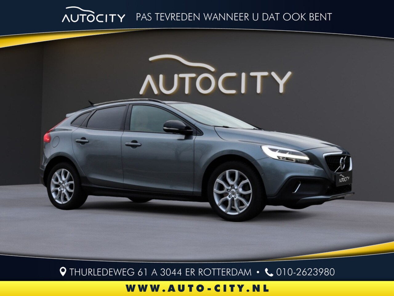 Volvo V40 Cross Country - 1.5 T3 Polar+ Luxury Pano l Leder l VOL OPTIES - AutoWereld.nl