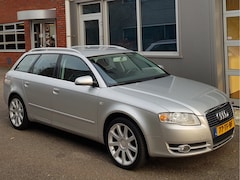Audi A4 Avant - 2.0 Navi Trekhaak 18"Vlg BlueTooth Cruise
