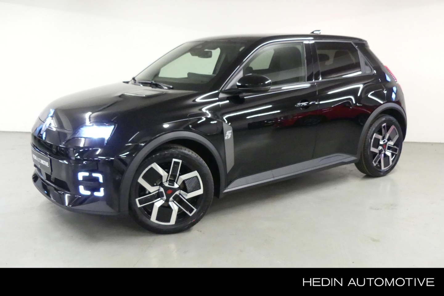 Renault 5 - urban range techno 40 kWh | pack advanced driving assist - AutoWereld.nl