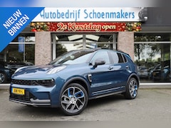 Lynk & Co 01 - 1.5 261PK 6.6 Kwh LADEN MY23 ZWARTE-HEMEL 360-CAMERA PANO/SCHUIF INFINITY ZWARTE-HEMEL DAB