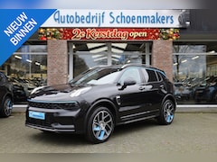 Lynk & Co 01 - 1.5 261PK MY23 ZWARTE-HEMEL ROLHOES MY23 360-CAMERA PANO/SCHUIF INFINITY DAB NAVI CARPLAY