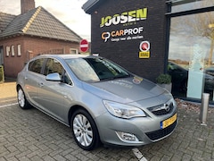 Opel Astra - 1.4 TURBO COSMO