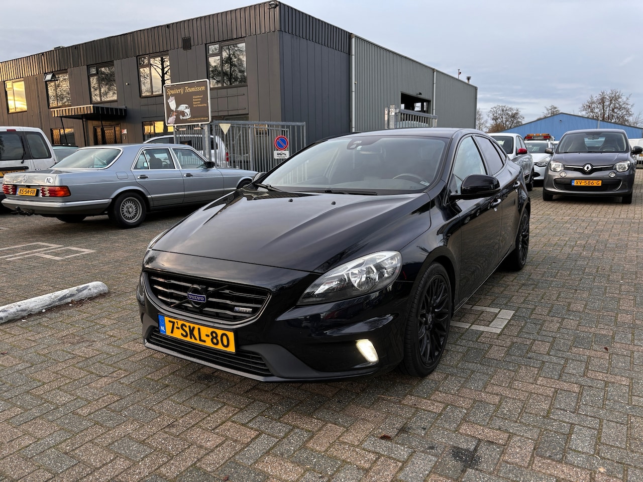Volvo V40 - 1.6 D2 Summum Nw Apk Nw Ondh - AutoWereld.nl