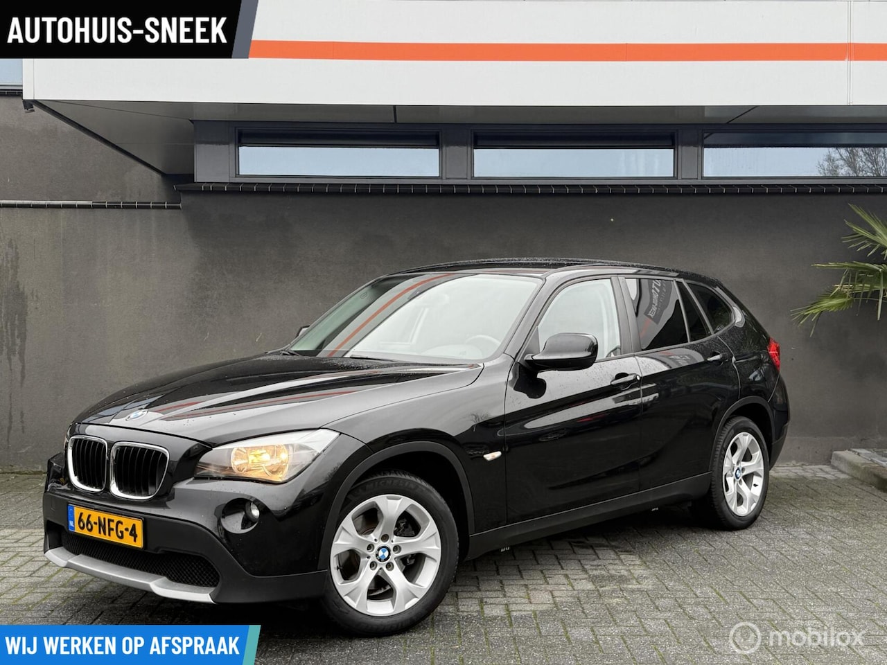 BMW X1 - sDrive18i Executive Automaat | Sportstoelen | CarPlay - AutoWereld.nl
